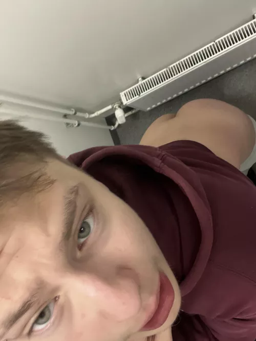 Was it a mistake to post this?😋 by Jessdudez