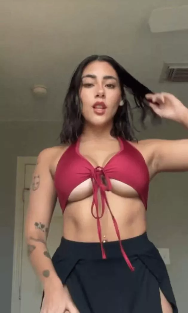 Who is she? posted by CarBatteryWentMissin