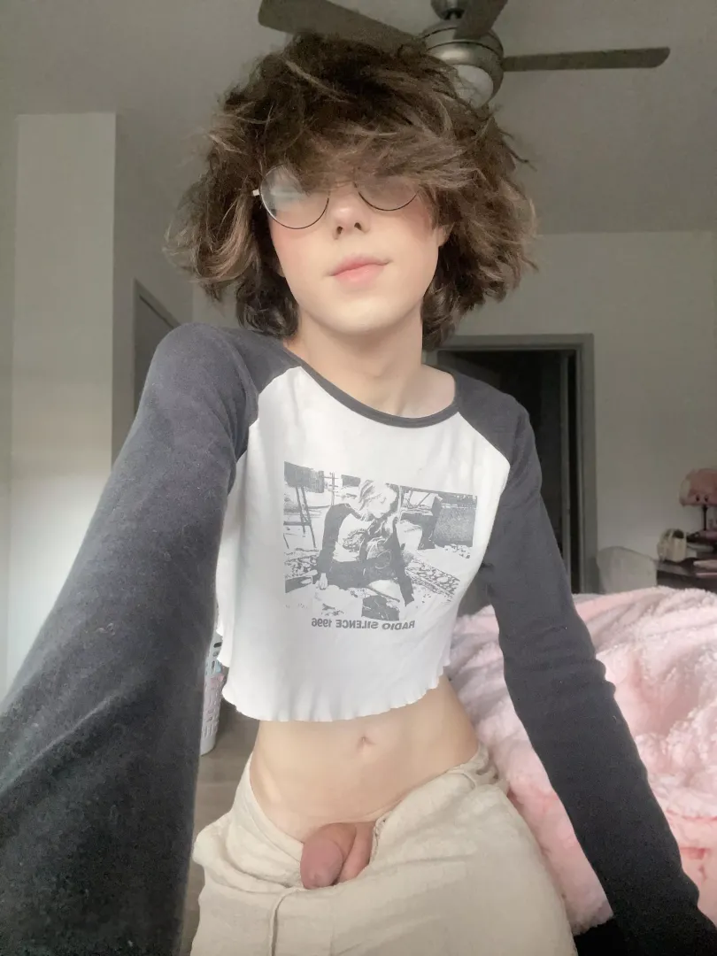 will you let me be your femboy? 🥺 posted by bbykoda