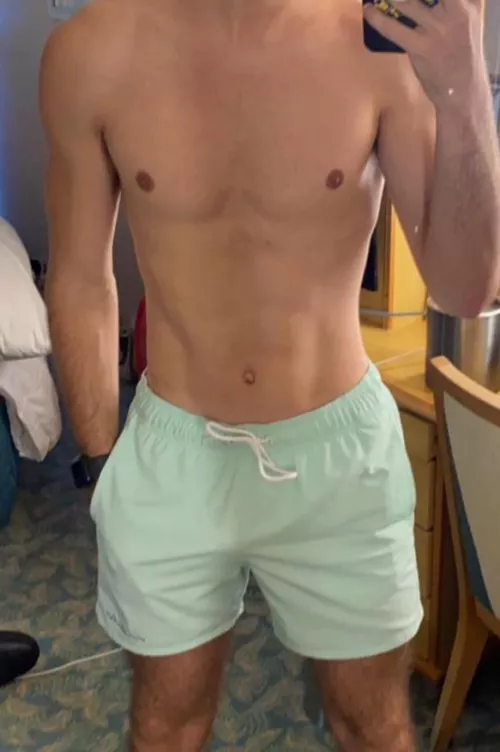 22 lf masc muscle bros. Send a pic @jj185720 by MainSerious4614