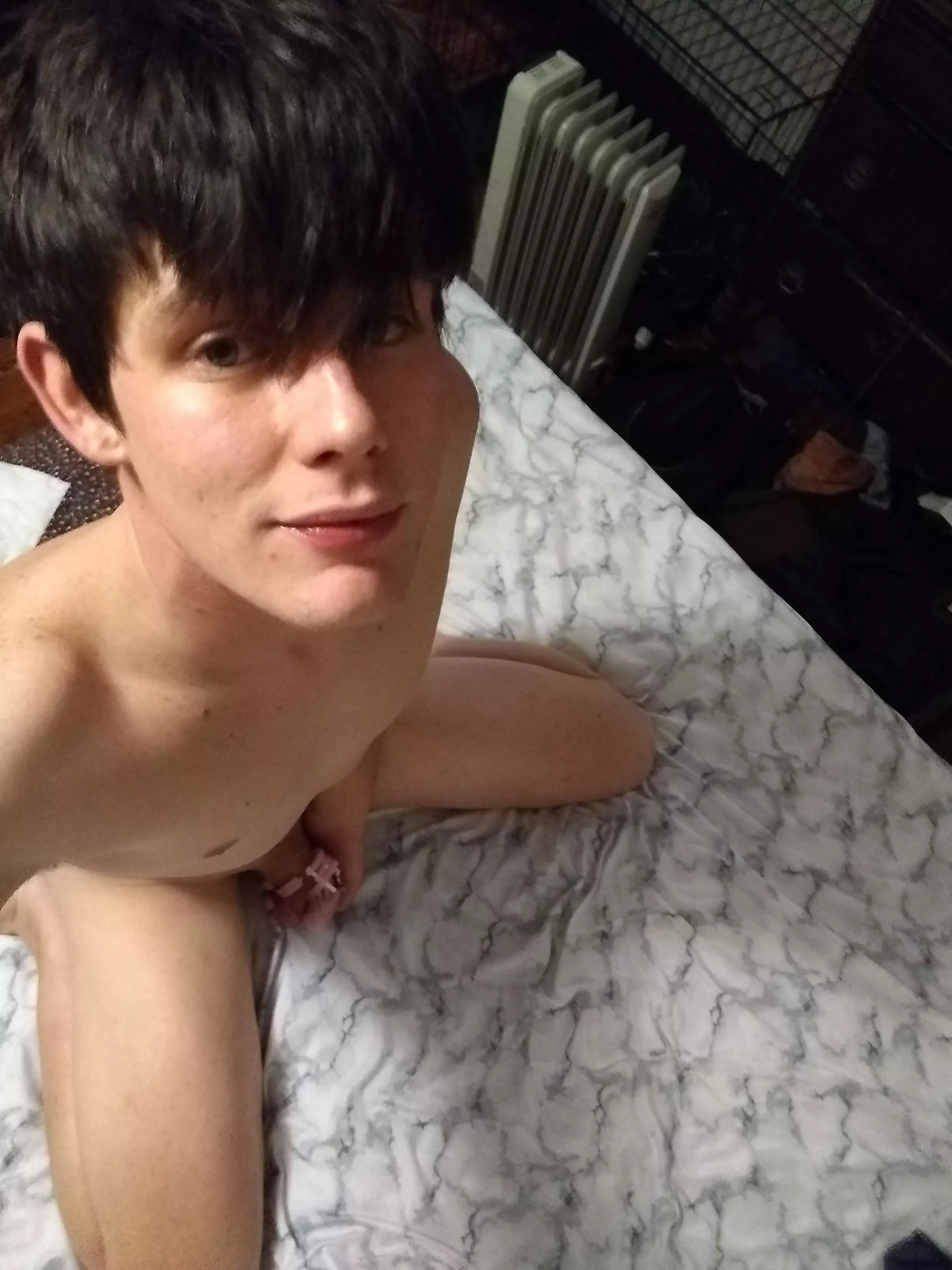 [23] kinky twinky and thirsty for cum 😋 DMs open posted by Serious-Milk-6620