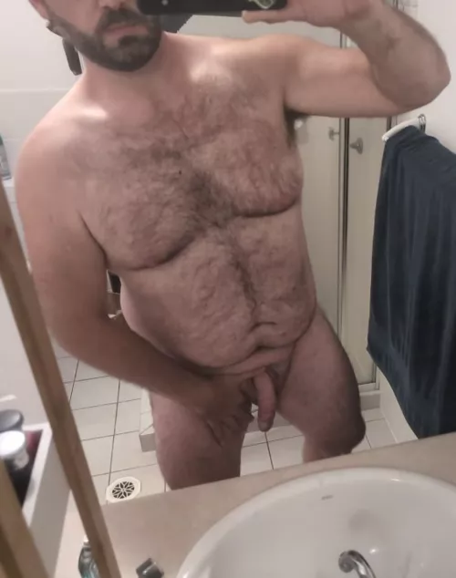 40 Aussie Dadbod here 👋 by Competitive-Paus3