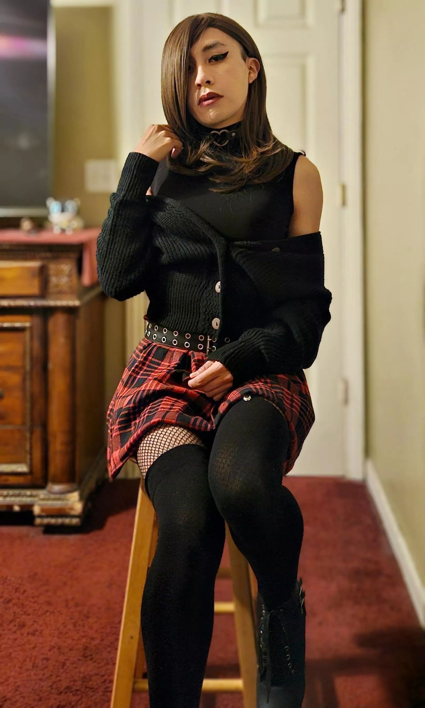 Always feel cute like this 🖤 posted by ehryfb