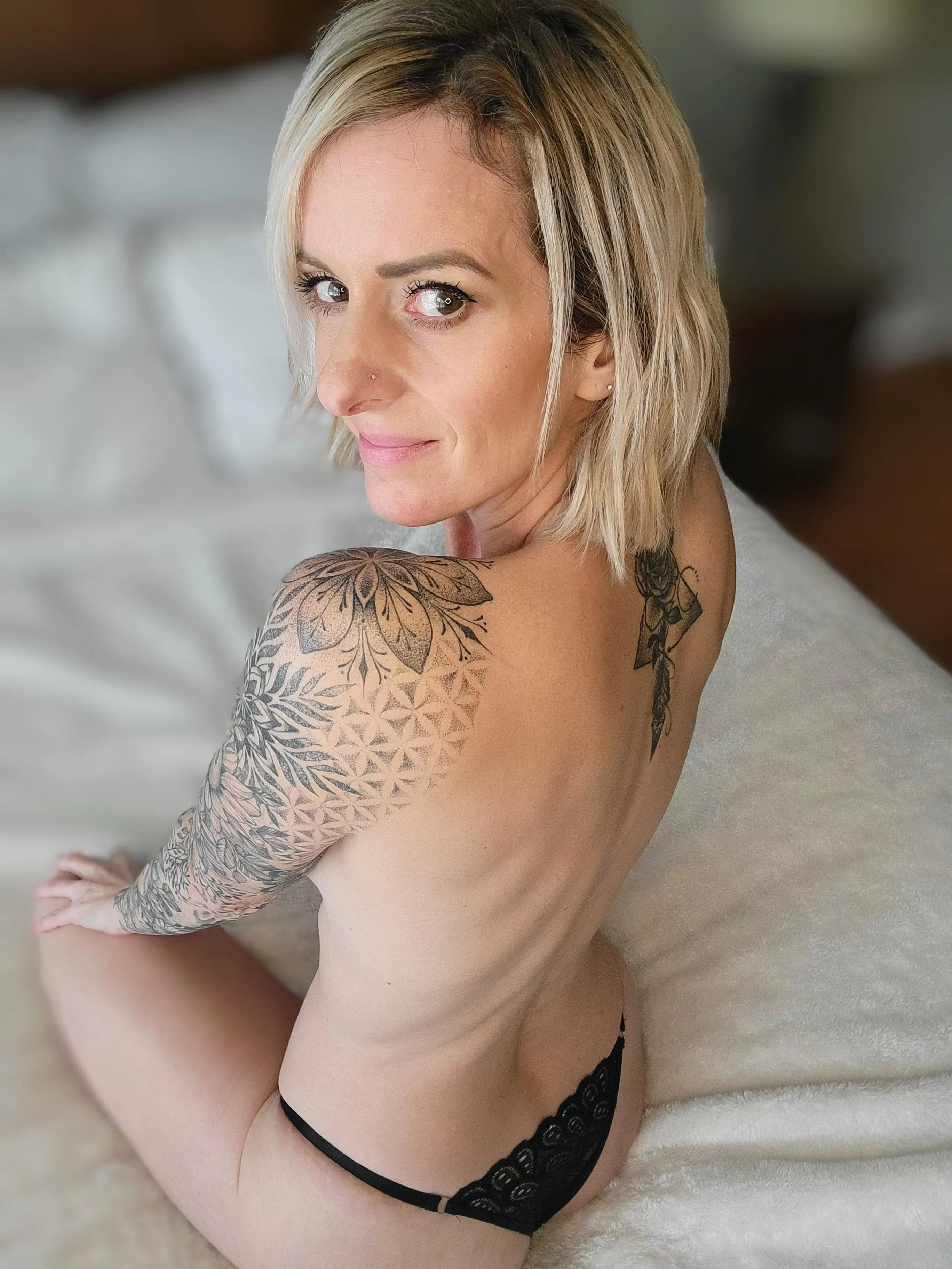 Anyone like tiny blondes?! posted by One-Statistician1370