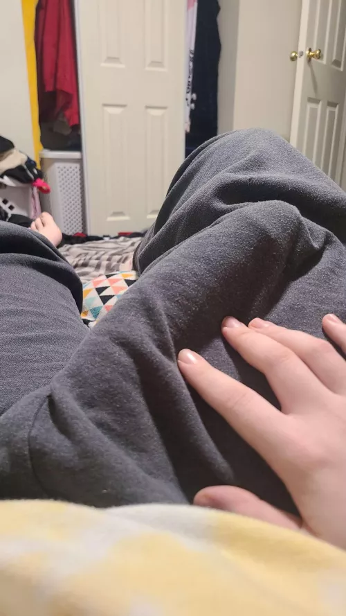 Anyone open to dm? by PowerfulZombie3021