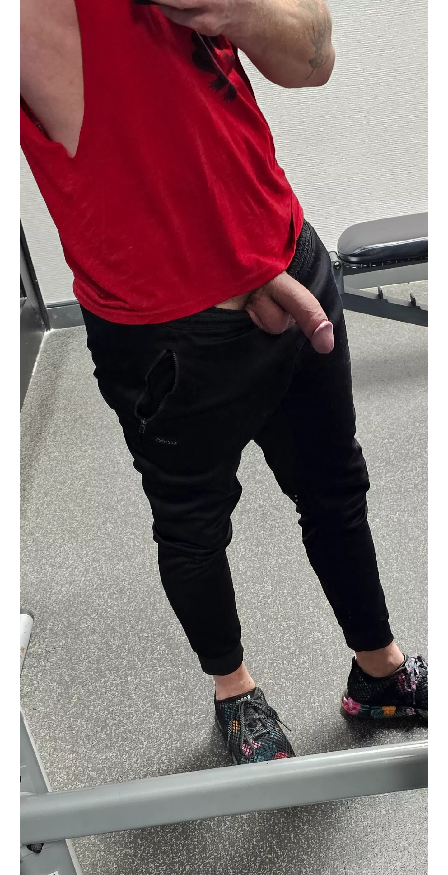 Gym dick? posted by armyguy53110