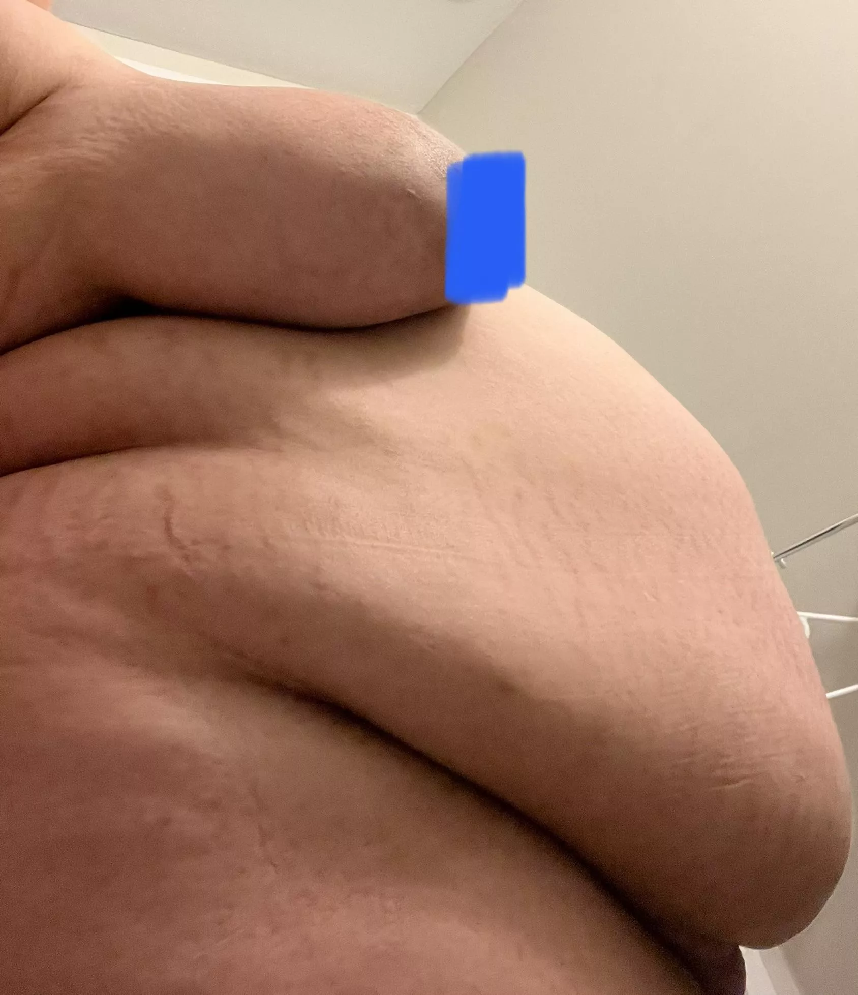 Had an entire sushi boat to myself 🙈 posted by mamadomme