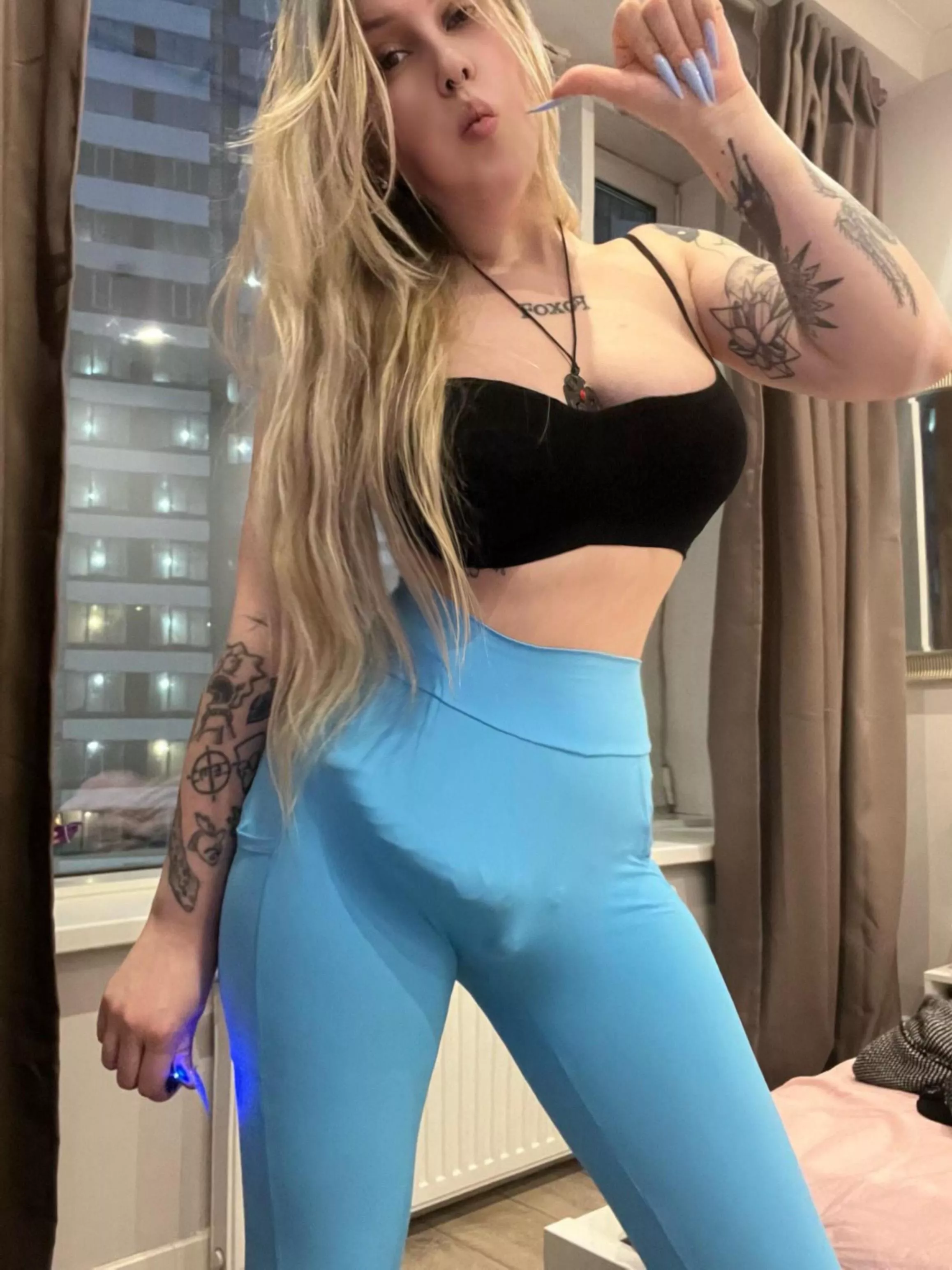 Haha, I knew you will stare at it. Now you HAVE TO suck it. And then we'll make another bet... posted by 2hott2btrue