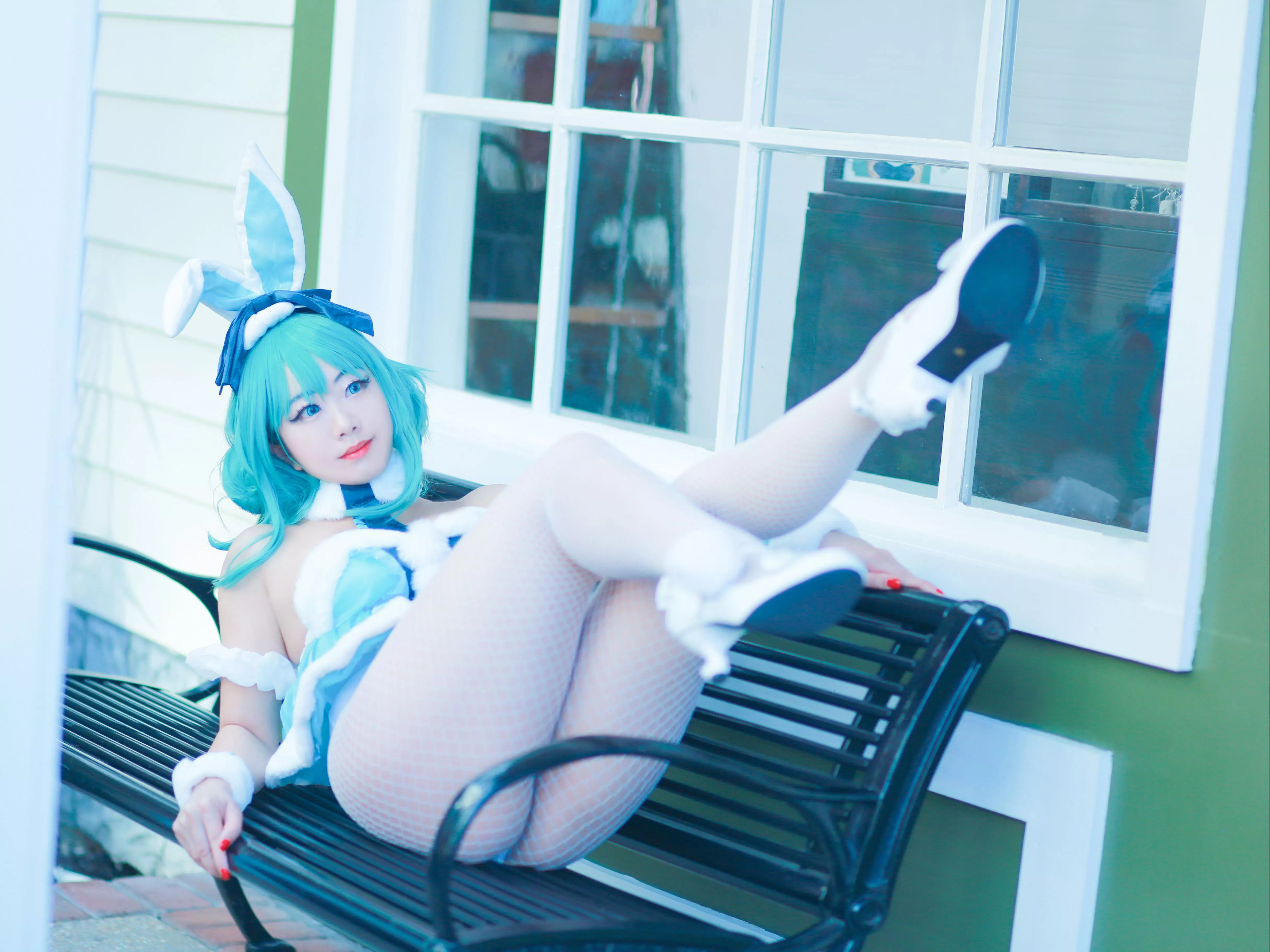 Hatsune Miku cosplay by pearlpeony posted by pearlpeony