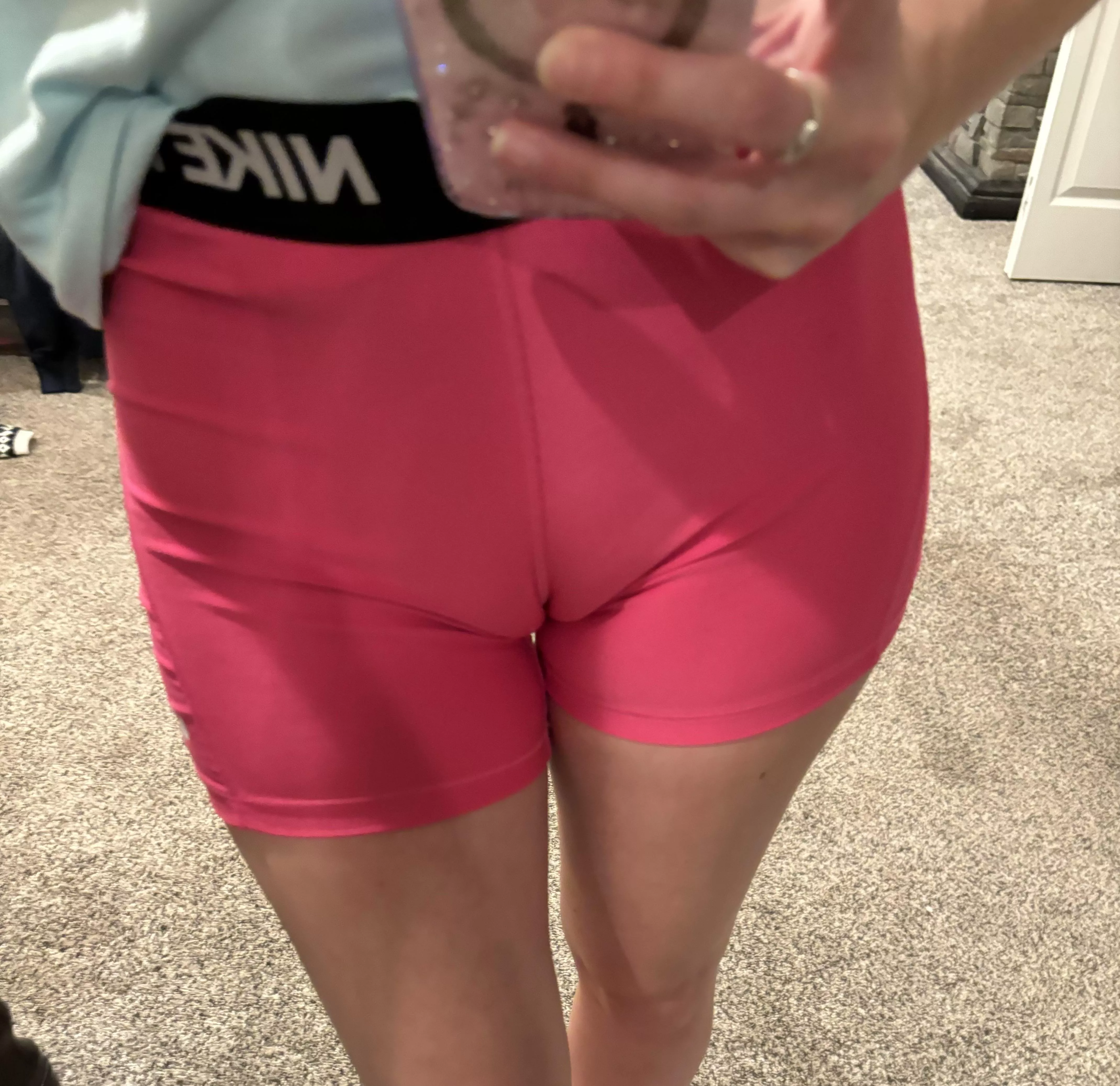 Hot pink camel toe posted by Knotsandboots