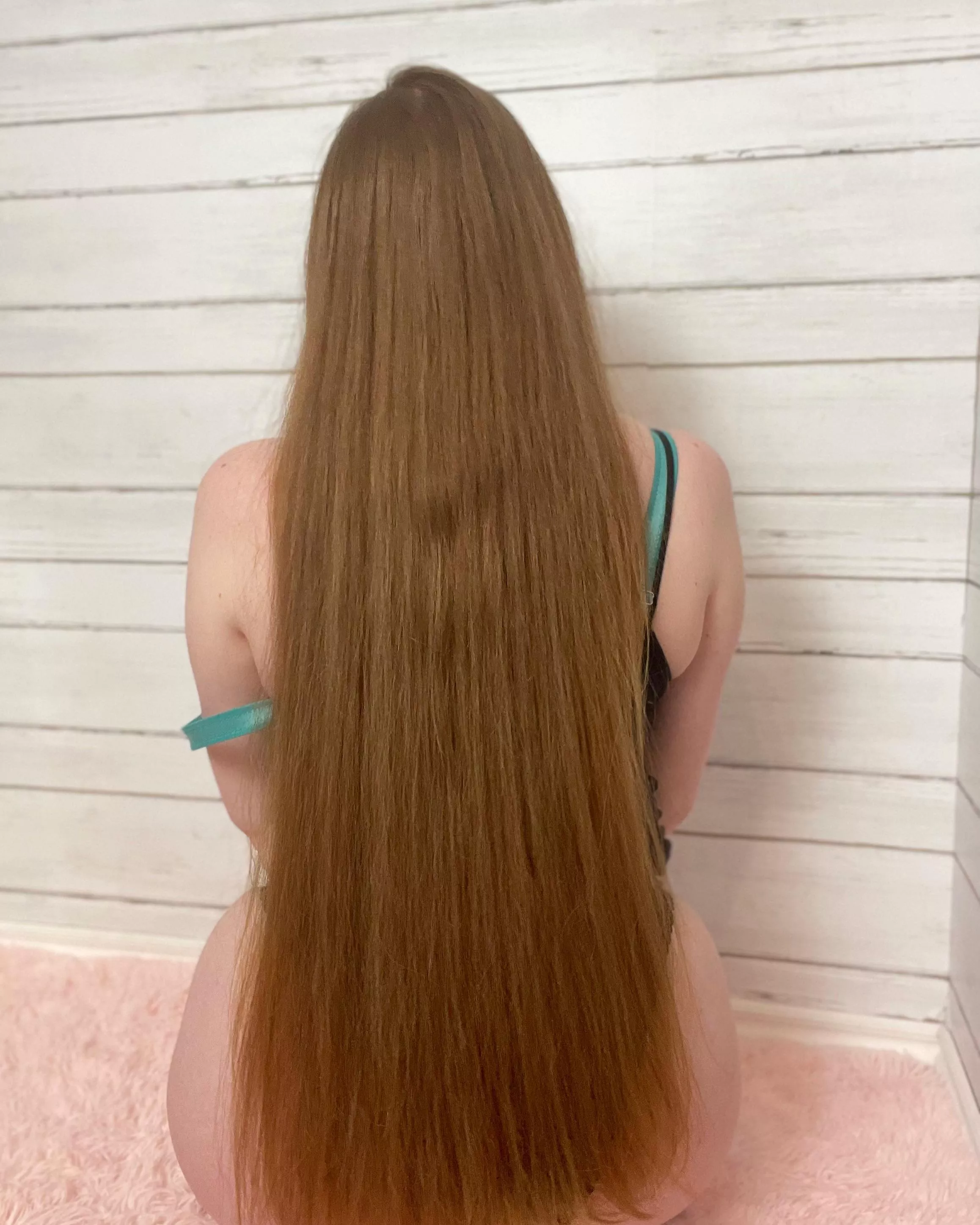 I almost got my hair all smooth… might need a second set of hands posted by RubyredRapunzel