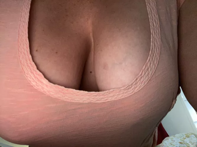 If I leaned over to kiss you goodnight, would you go to sleep straight away? by Matts_girl