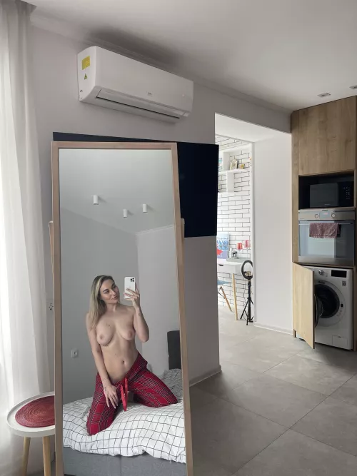 if we could stand up and see each other together in the mirror by Thealpha_blu