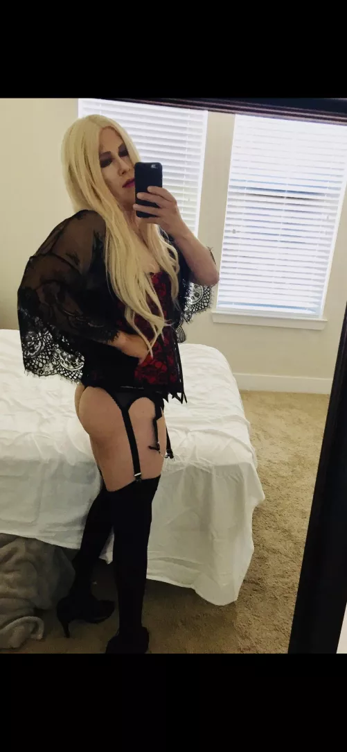 I’m such a slut for older daddies :) by Busy_Season_4531