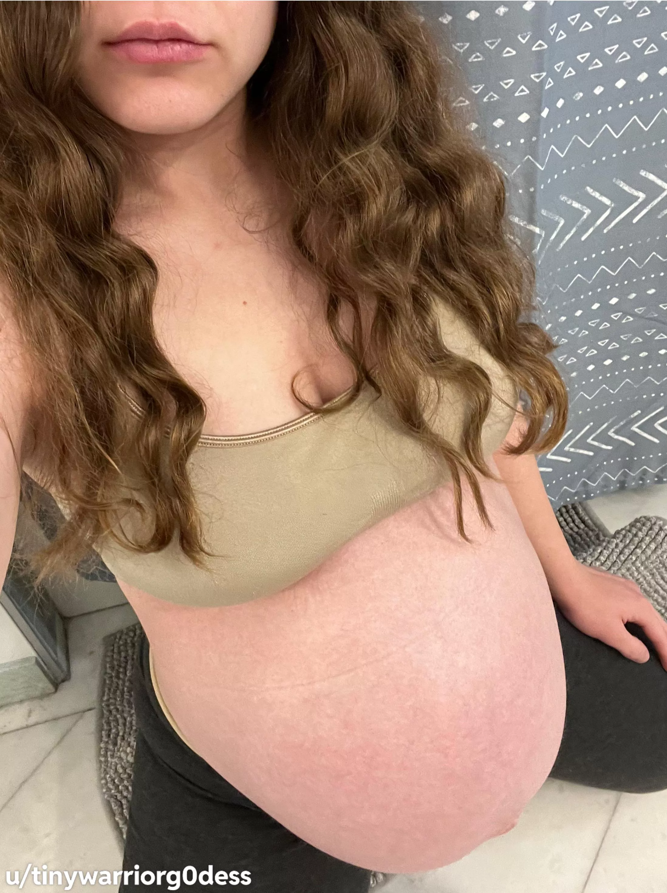 Mama Loves Being Preggo 😋🤰 posted by tinywarriorg0dess