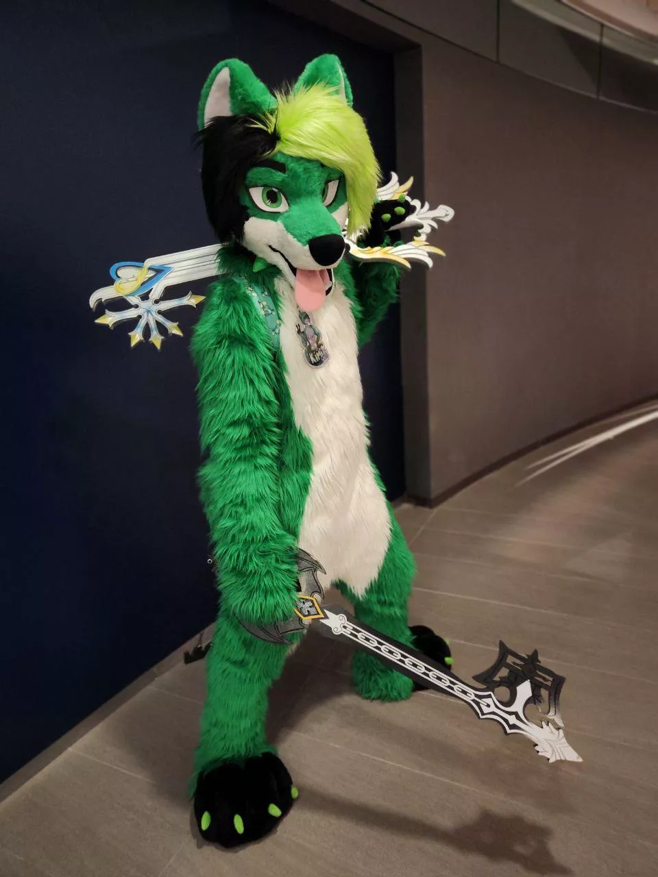 May your heart be your guiding key this Fursuit Friday! 🤍🖤 posted by kimi_f0x