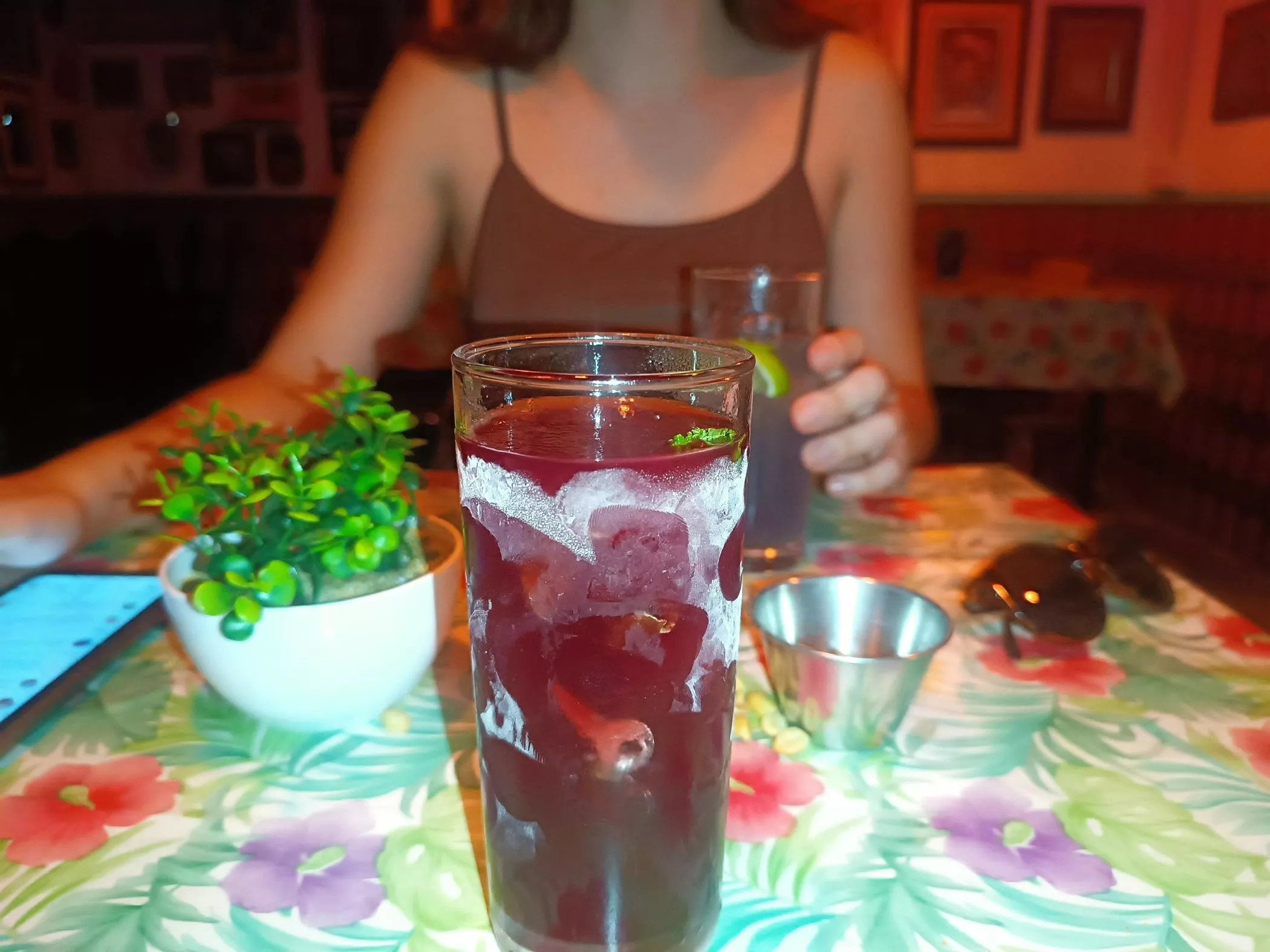 My best friend hold my keys for the weekend and make me drink all the cocktail for allowing me to flirt during the night at the club🥰 posted by wet_nesday