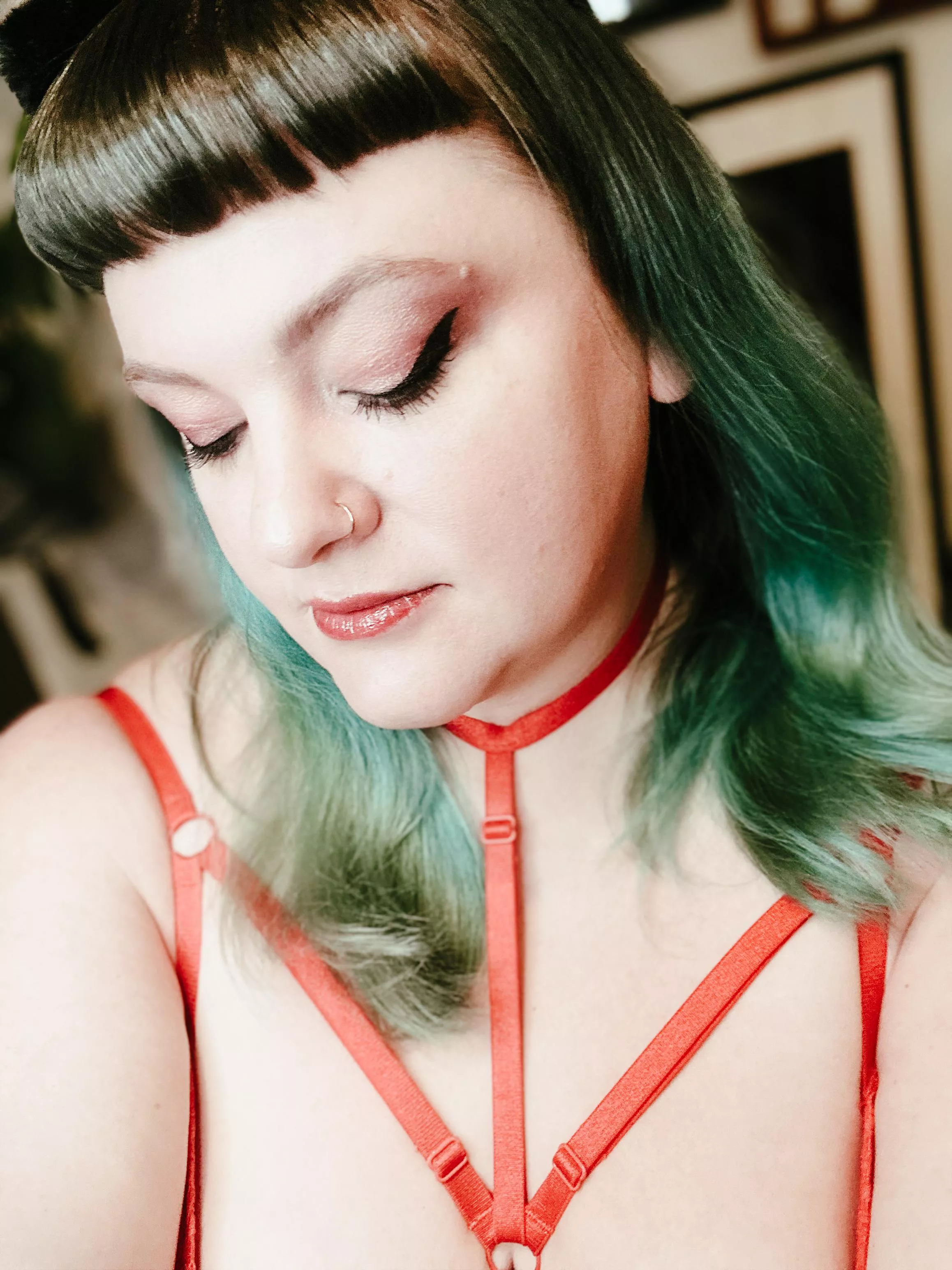 My hair is getting awfully faded, but I kinda love it posted by CasperLenore