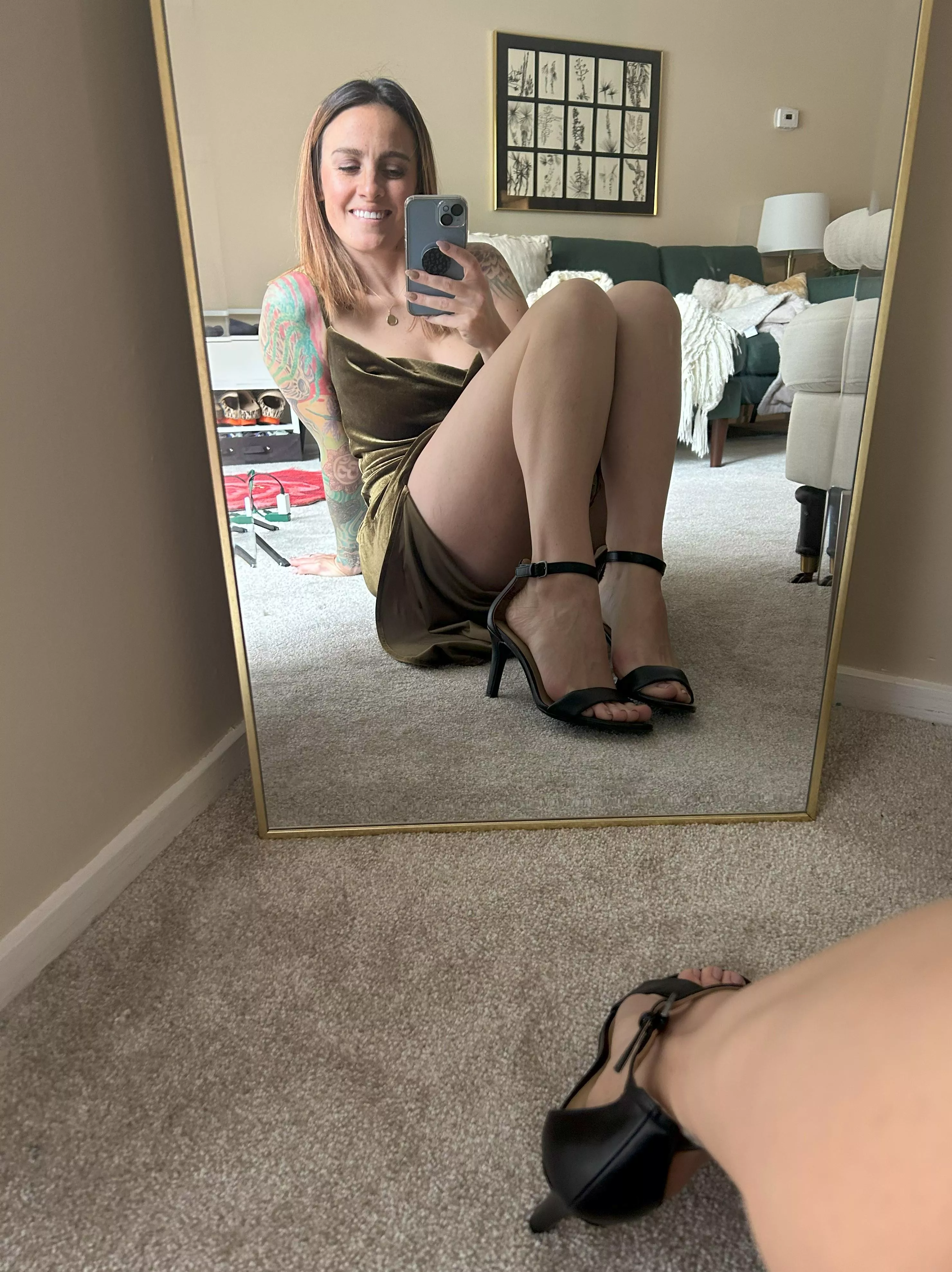 My outfit as a secretary posted by Tay-Rae773