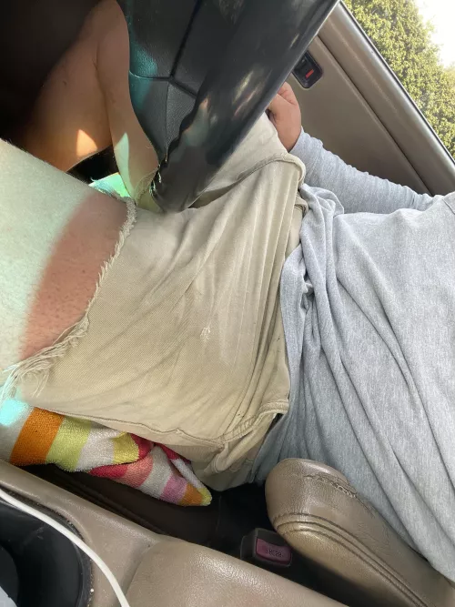 Who doesn’t love a good truck bulge by Objective_Lemon6436