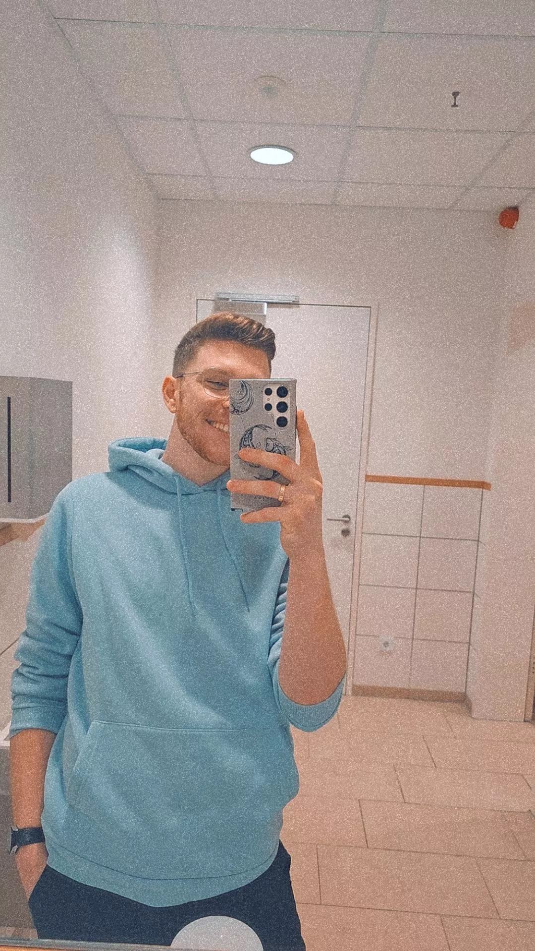 [23, German] What would you want to do with me? posted by Any_Resist_7724