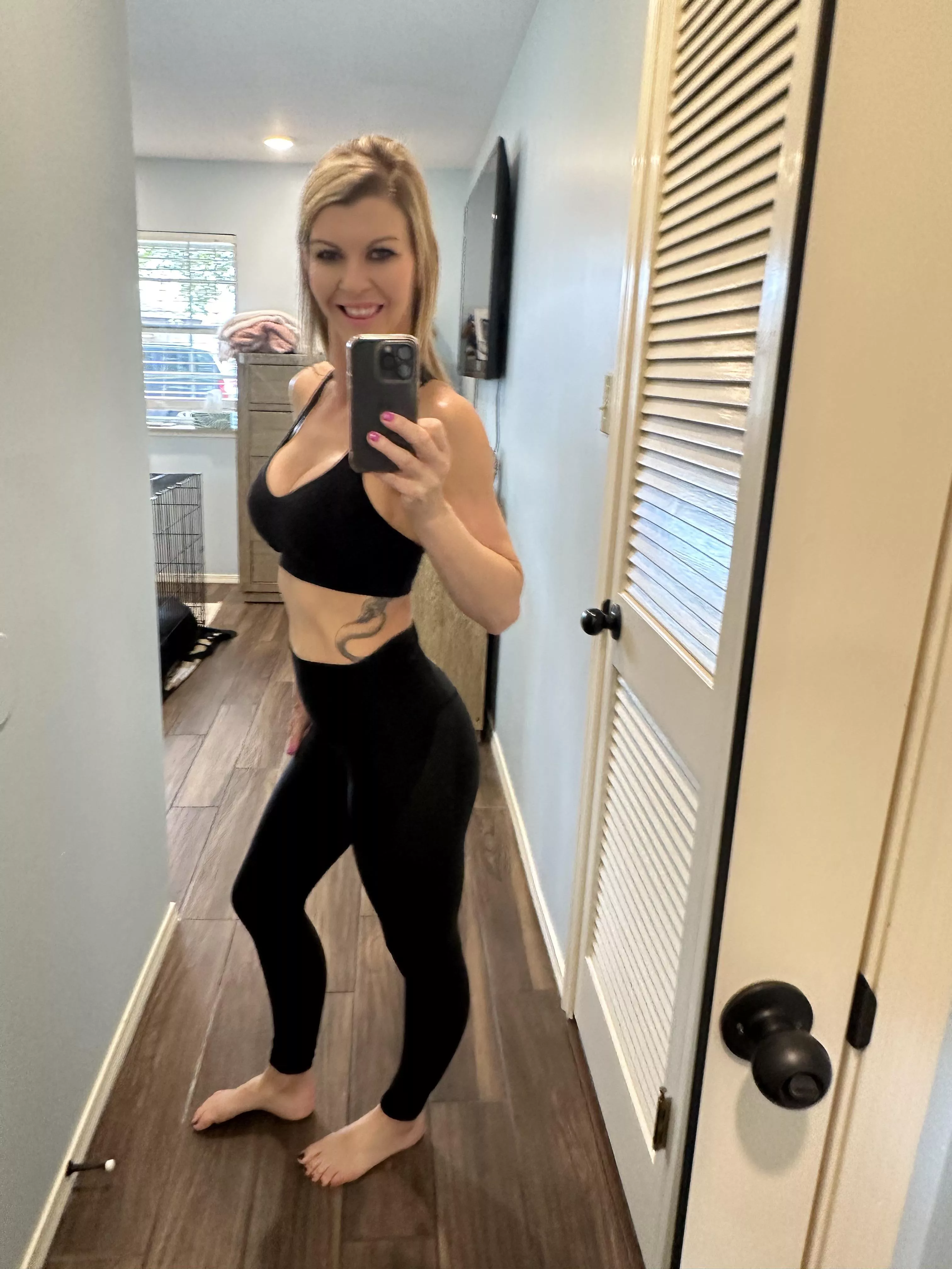 All the curves are in the right places posted by fitnesswife1983