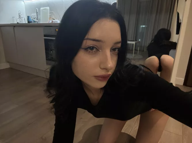 Back or front by Vegetable_Bunch_8424