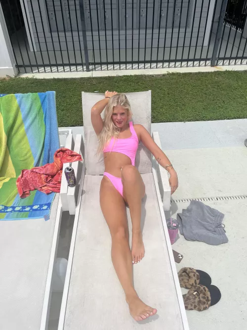 Can’t wait for spring break I miss being in my bikinis by jennasteinerr