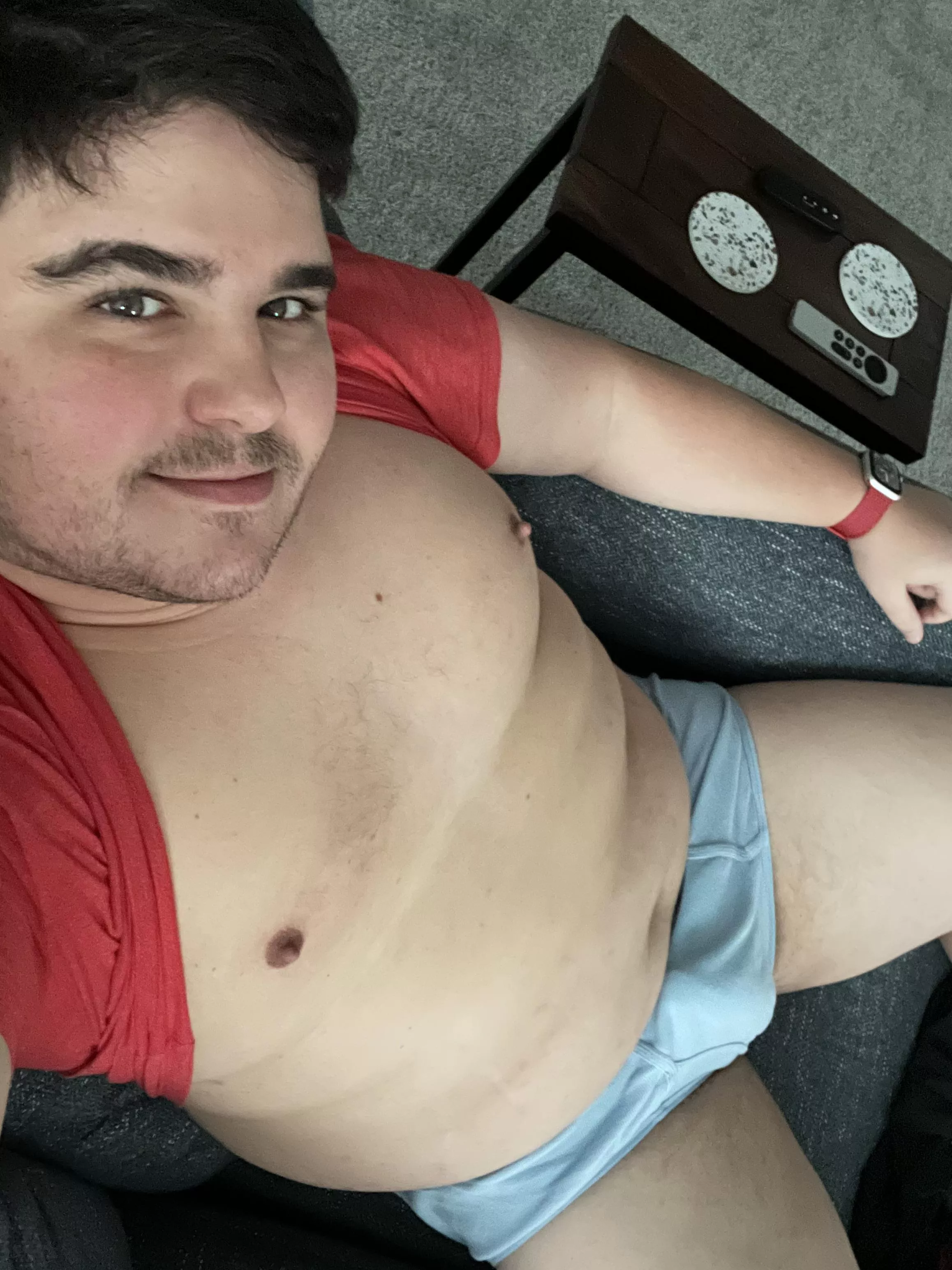 Chill time before the big game tonight. Join me? posted by cubwriter30