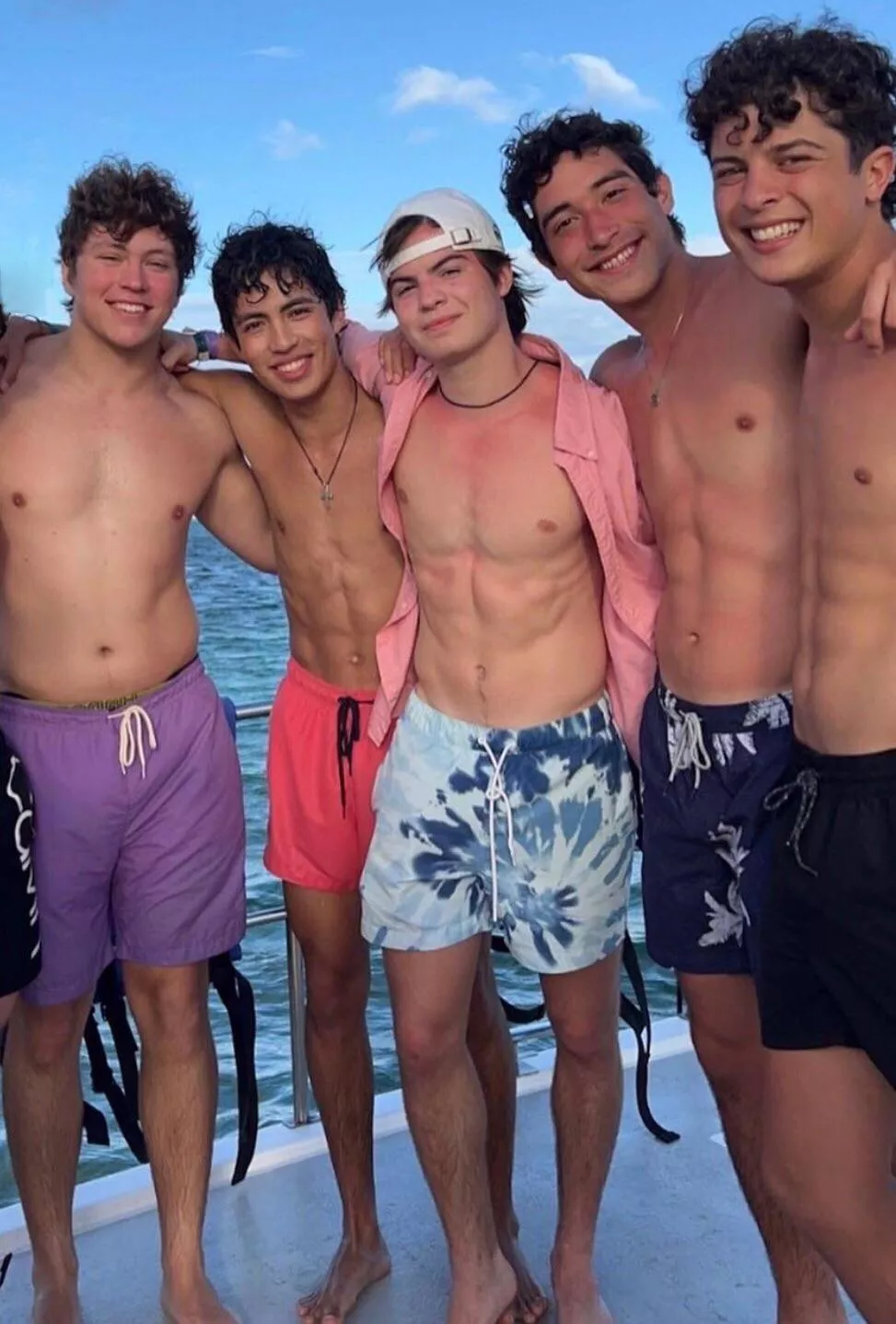 Choose your fuck buddy for the night! posted by liltlerock