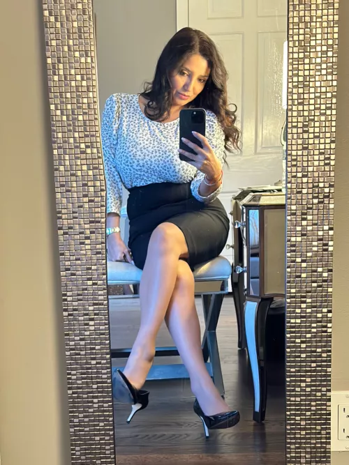 Classy Wifey by LatinaSeven7