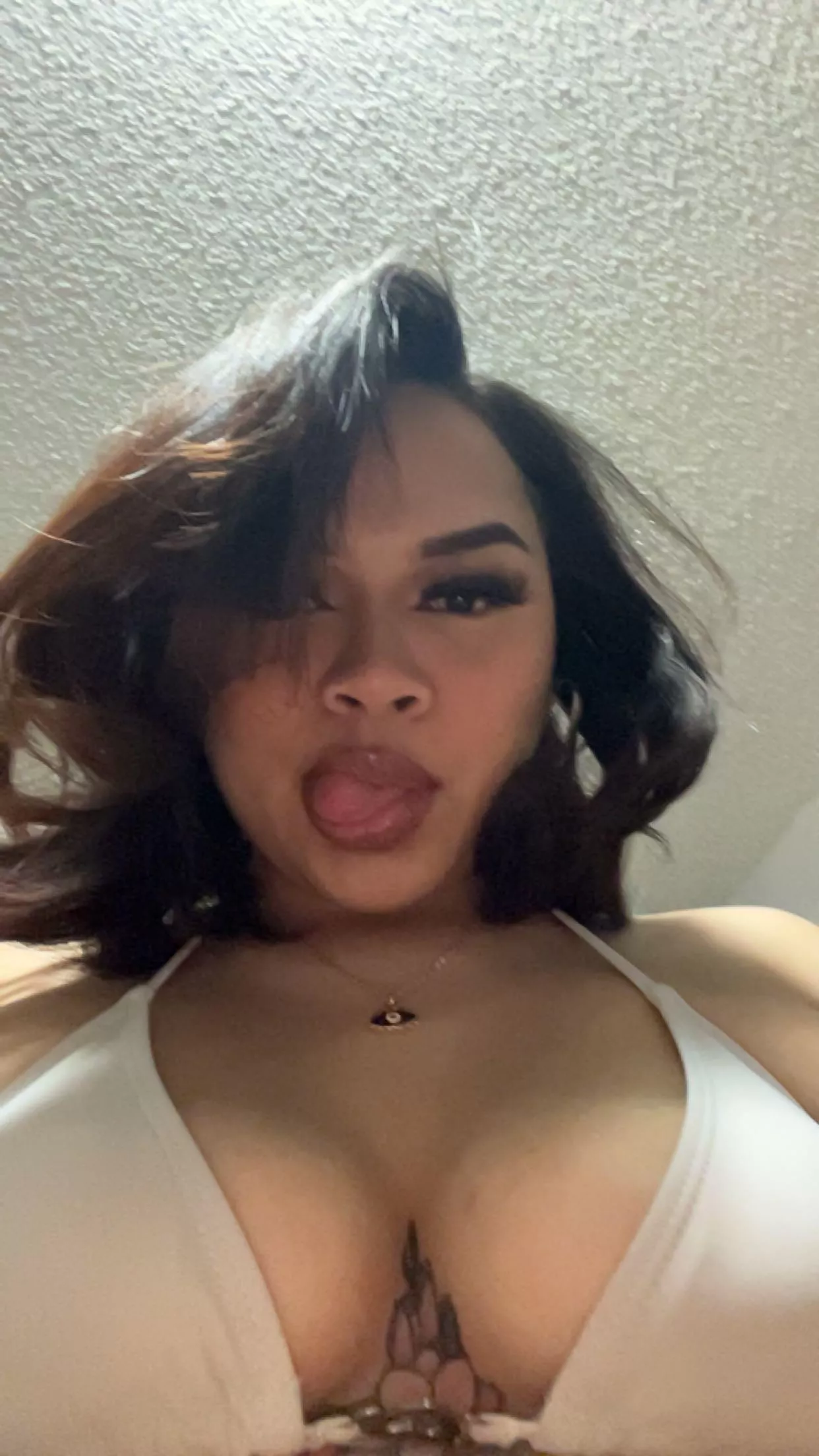 Come talk to me babe posted by Bellasworld19