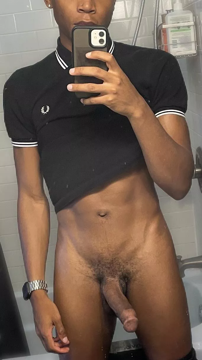 excuse the dirty mirror… posted by IPostNudes-