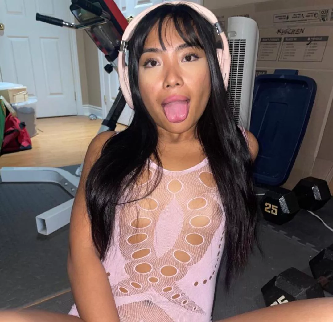 (f) eat this sweaty asian cunt by asiandolldesires