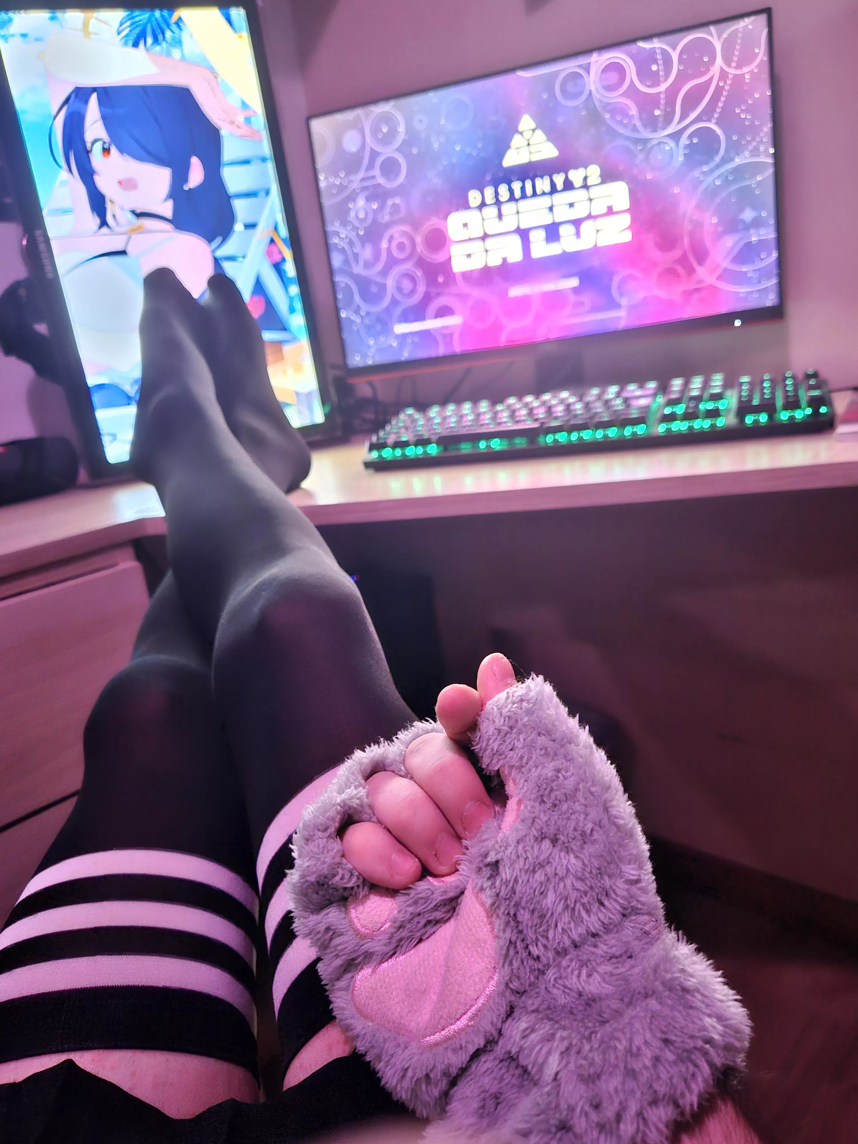 Gamer boy posted by haleypet