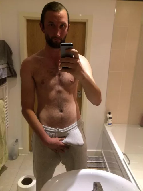 Grabbing a handful by dickinsect