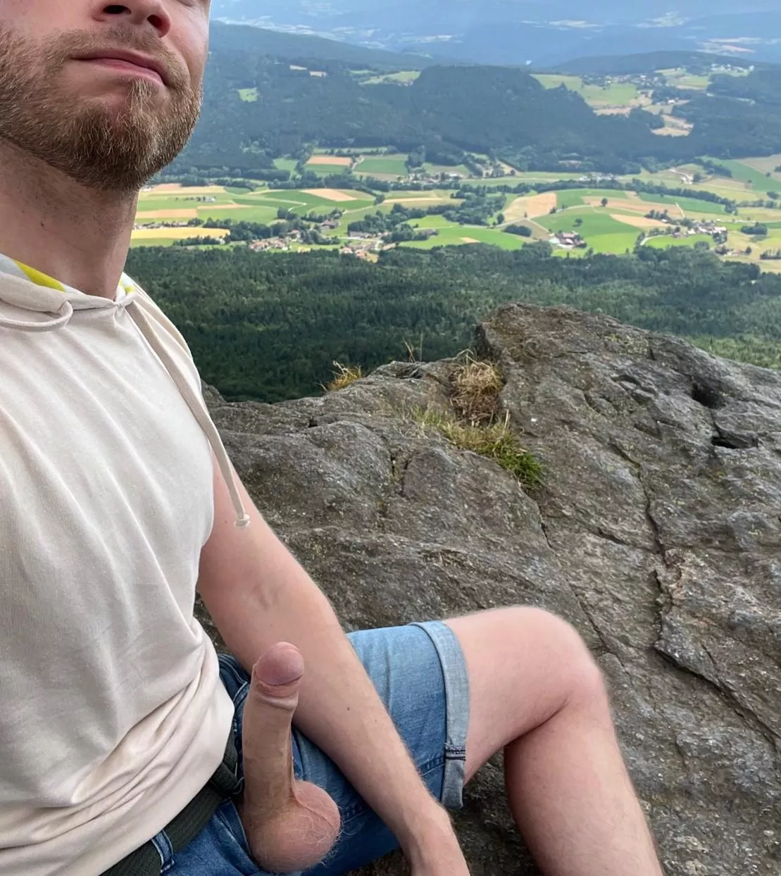 Hiking is fun an hard work. 😈 Wanna relax with me?💦👀 posted by AaaronSummers