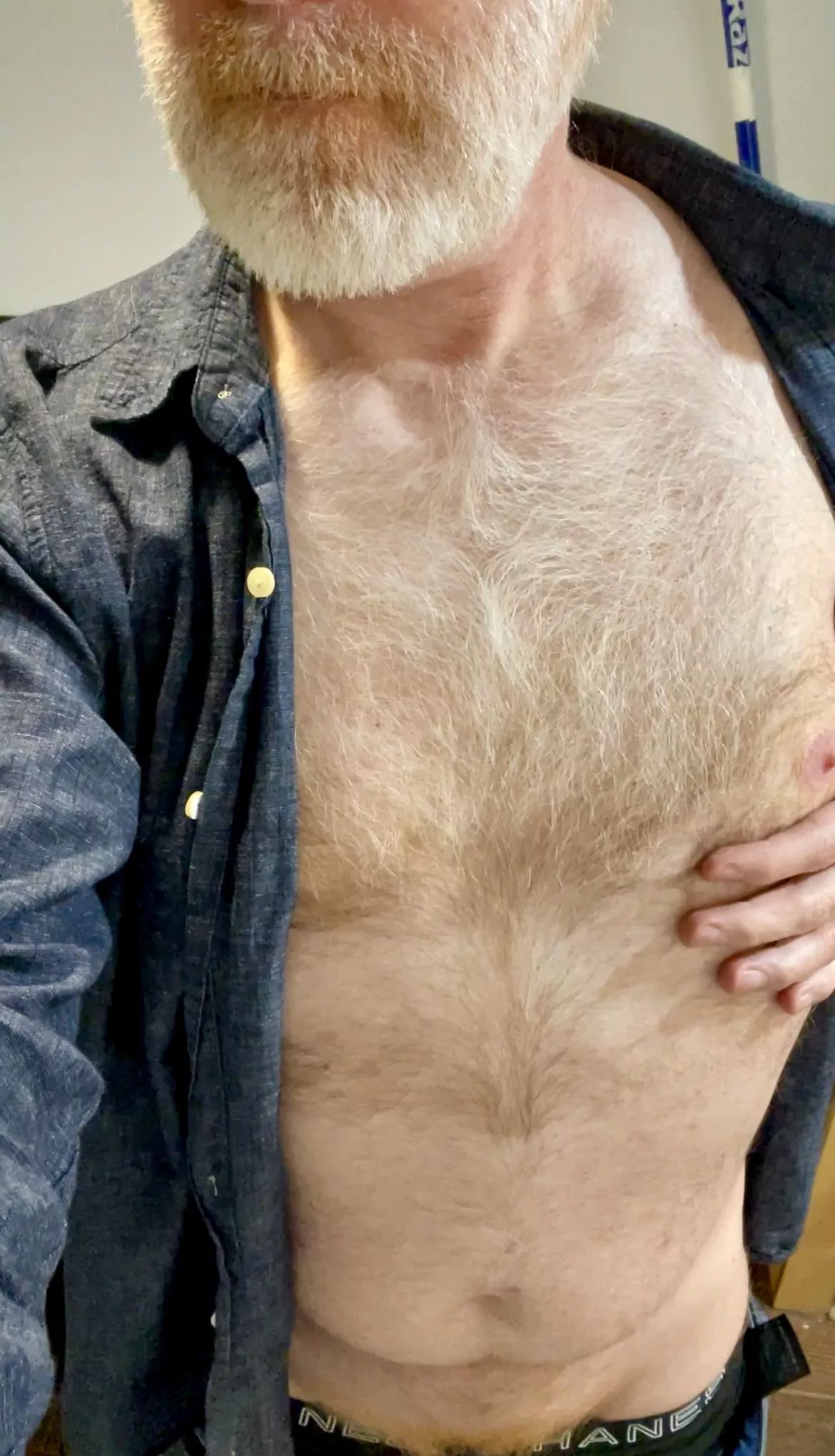 I can be fun to take a short break to strip down and snap a pic. posted by TigerNextDoor