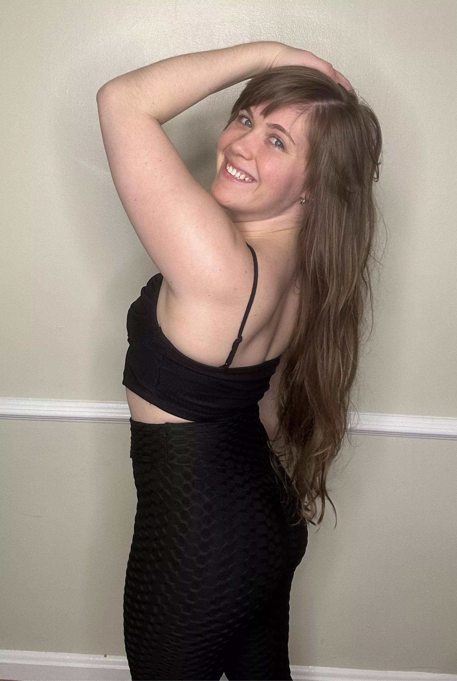 I got new leggings because my last pair ripped lol [f] posted by SorrryCharlie