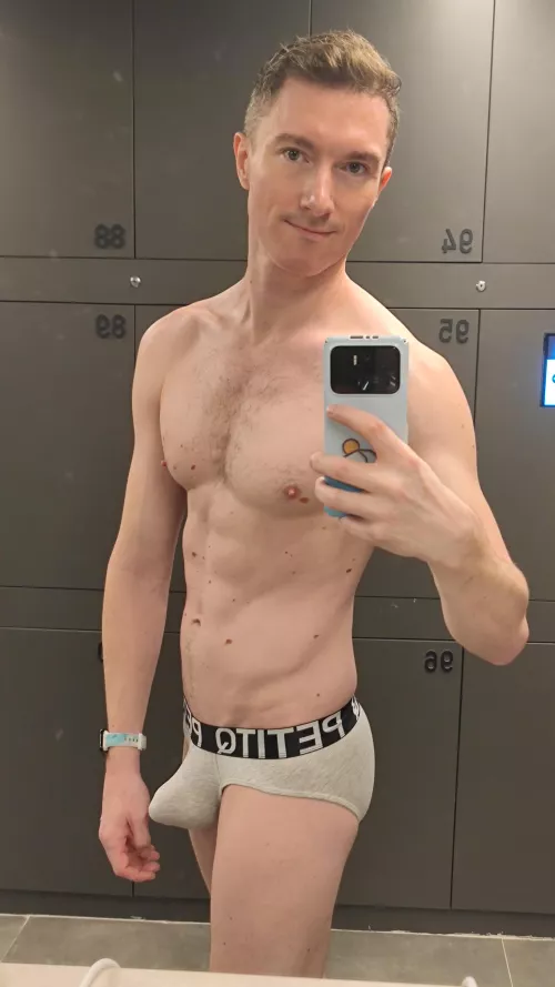 I like a big pouch by arthusandnico