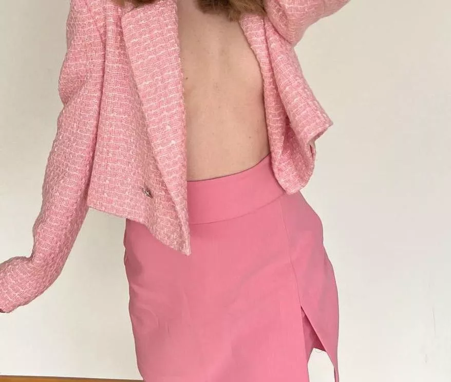 I love getting older men’s attention ☺️💗 posted by piafavasz