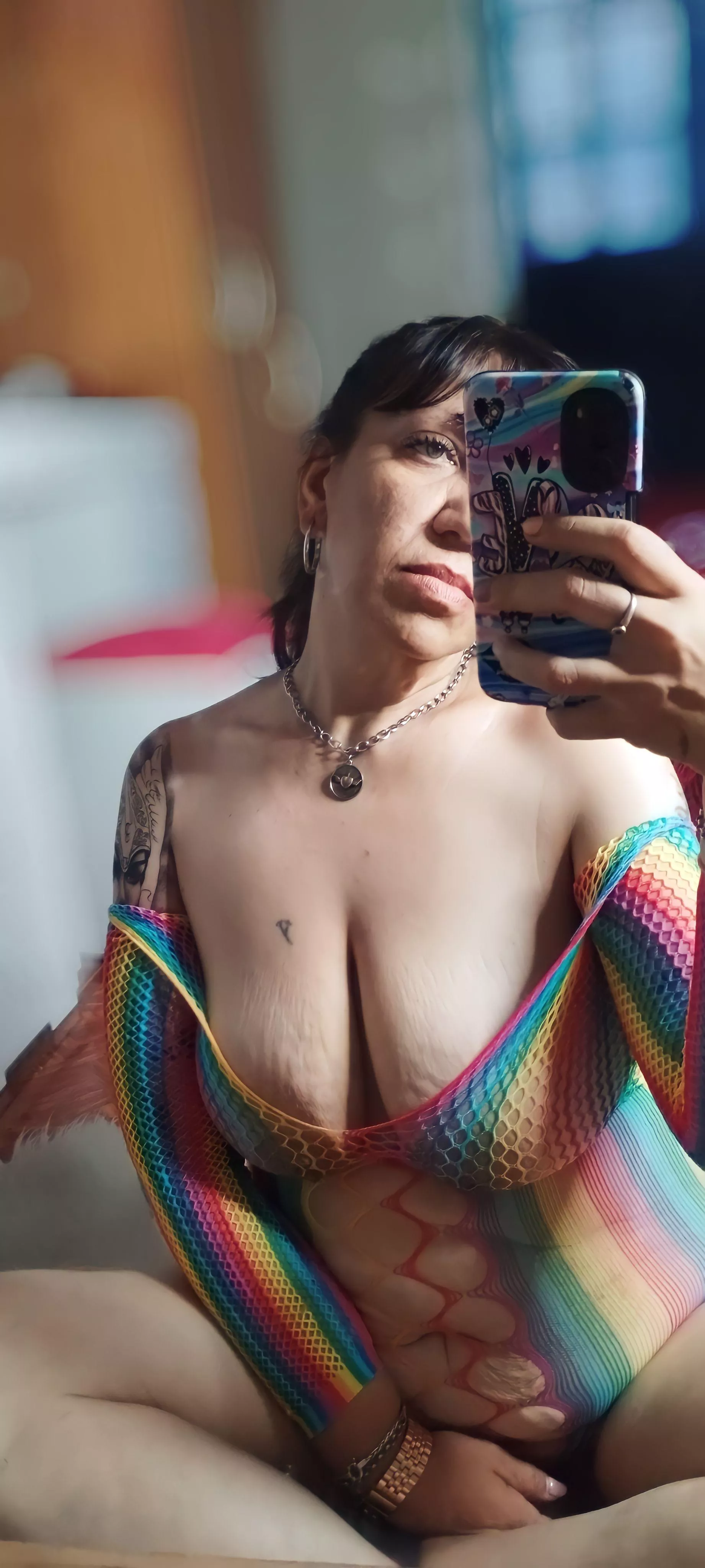 I love the colors posted by chloe_sex