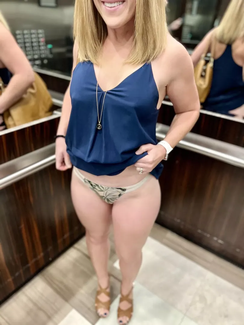 It's Sunday so y'all get to see how last night started out posted by Bitter-Chiver-