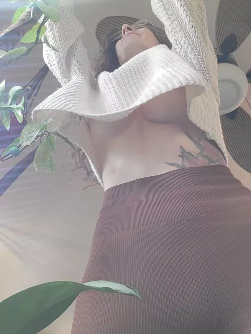 Just doing some plant chores 😋 by morningg-sun