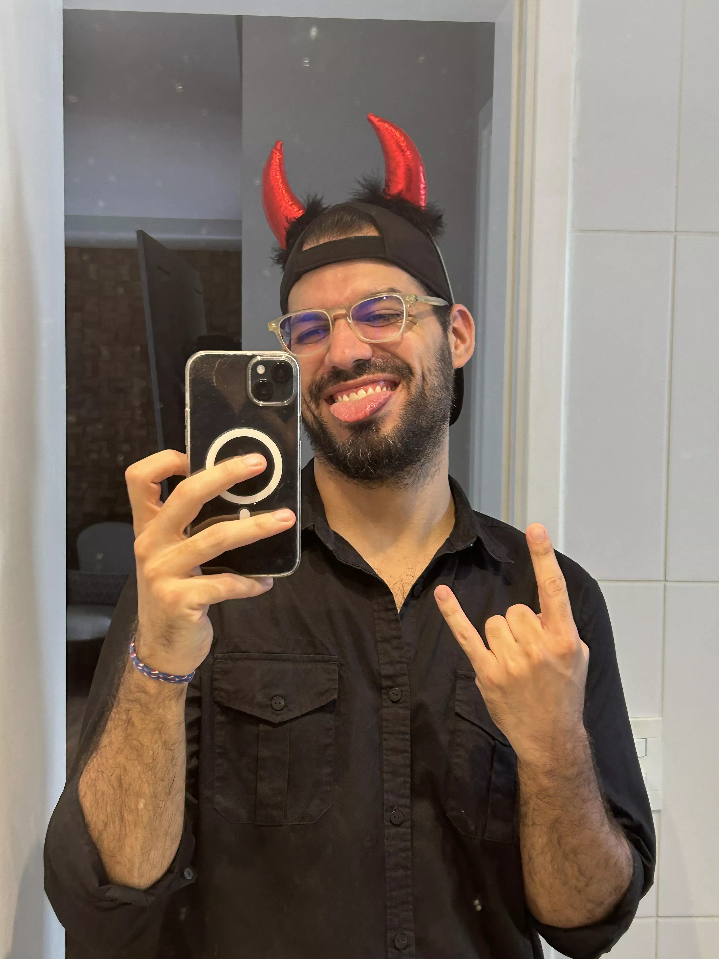 Leaving to Brazilian Street Carnival 🤘🏽 posted by Super_Mongoose_7374