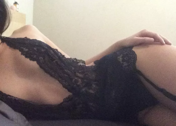 Lets play ladies by helenabime