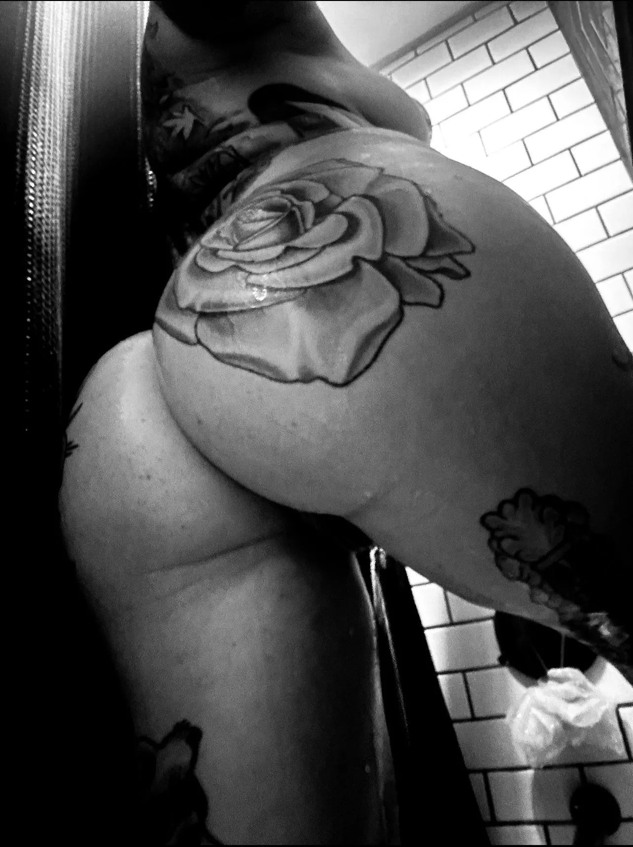 Quick rinse posted by MrShadow692u