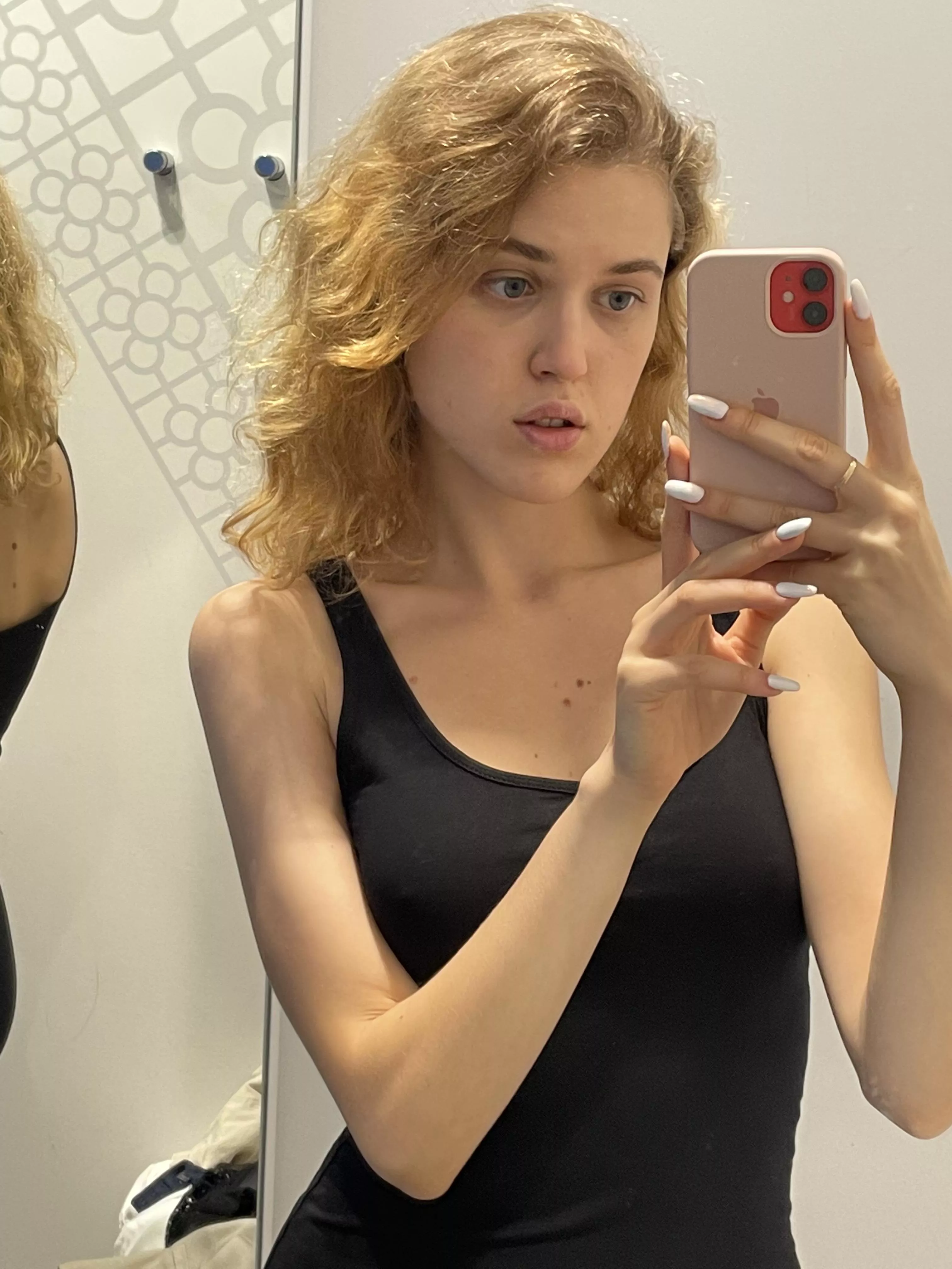 Selfie before bathing posted by Saige_Anne