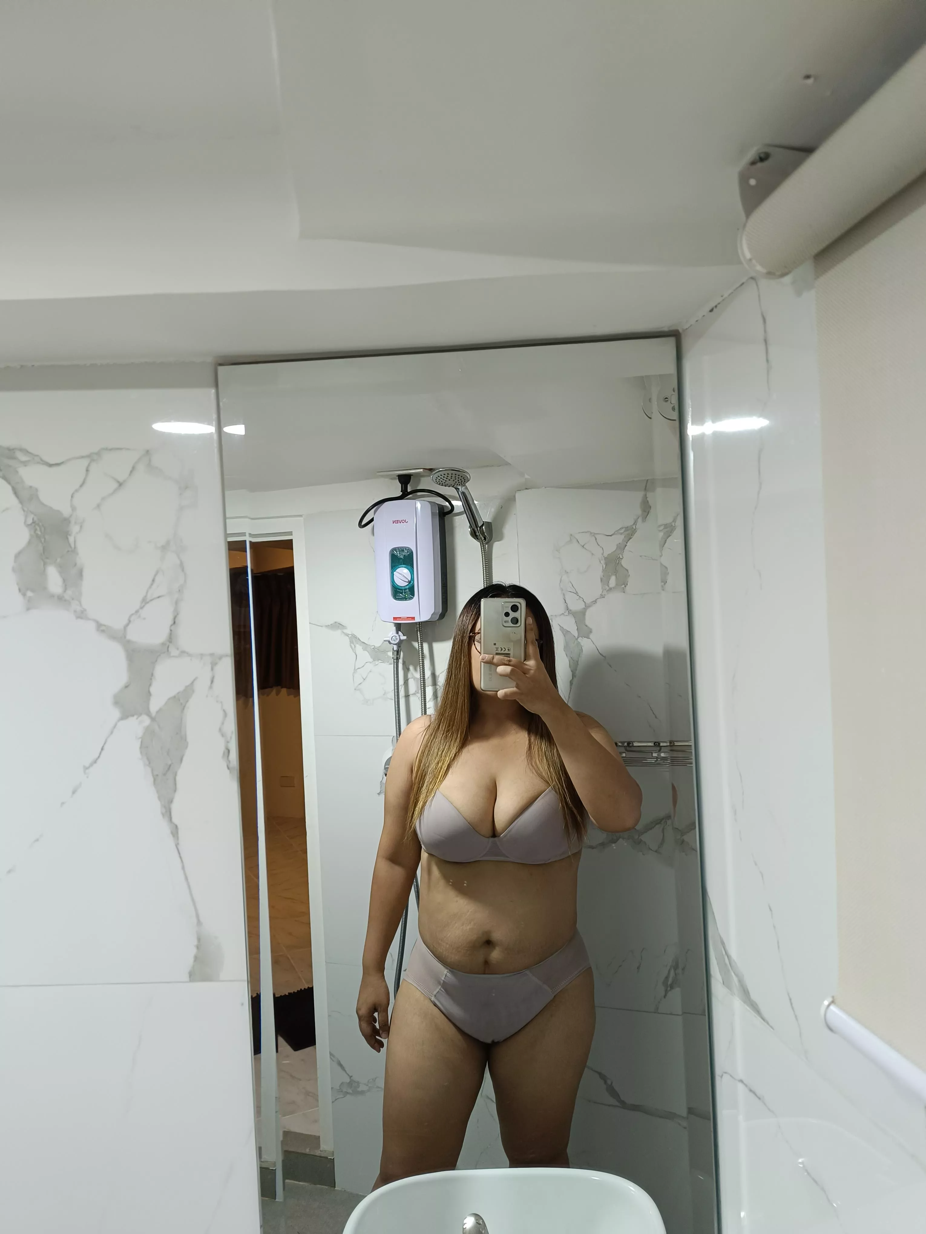 Sundays best (f) posted by Bunnylicious05