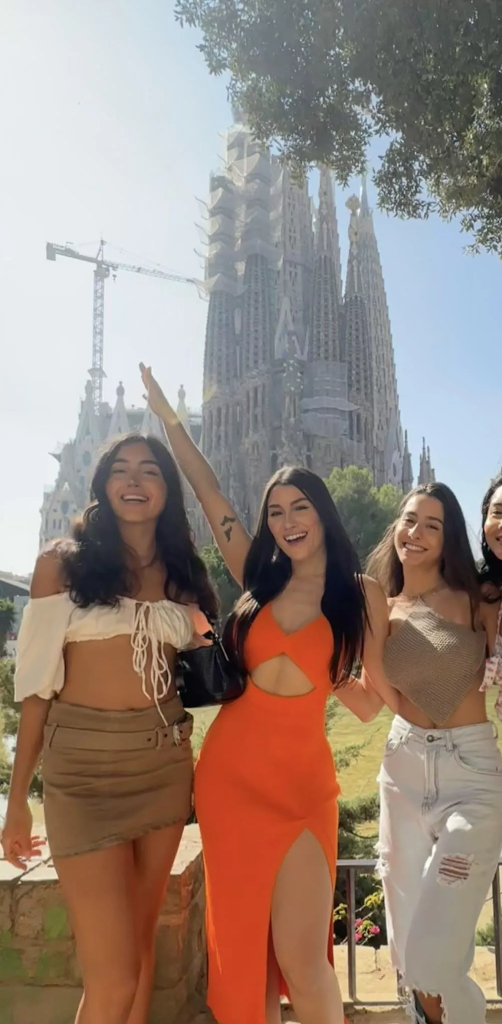 Three Girls on Holiday posted by GloomyPharasing